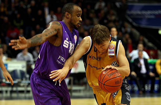 TA记者：B席本赛季被过度消耗；用青训建队不一定适合曼城.