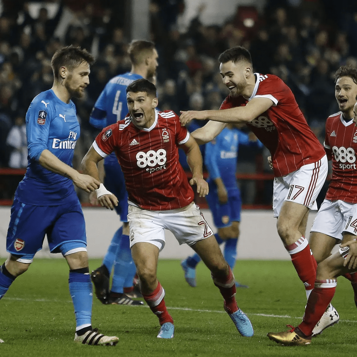 更是霍伊伦 更是霍伊伦