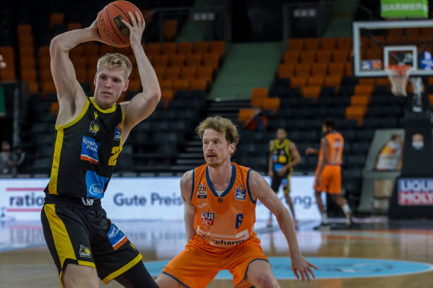 不只是一个 不只是一个